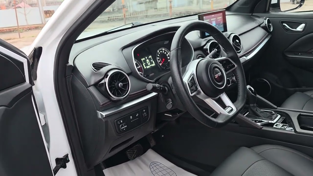 Dongfeng FENGON 500, 2024 год выпуска, за 1.8 млн ₽