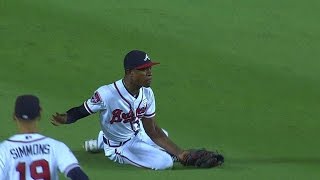 NYM@ATL: B. Upton slides to make a nice catch