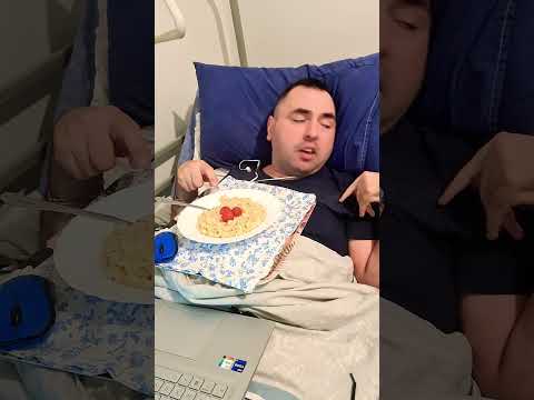 Pasta With Crème Fraîche And Melted Cheese Served With Cherry Tomatoes 