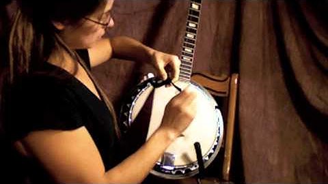 Cradle Banjo Strap.mov