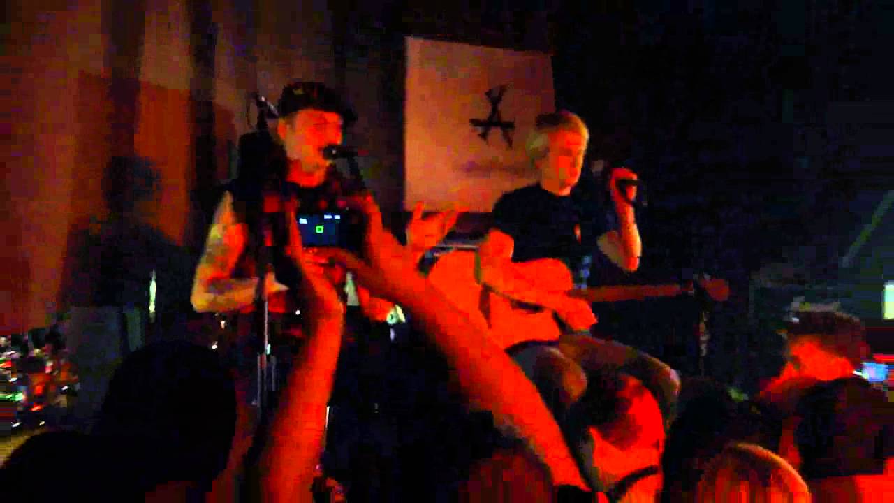 Watch Тараканы! -  Ночь день ночь on YouTube