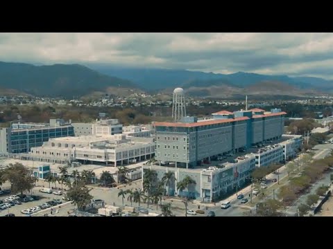 Mucho más que un hospital - YouTube