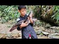 Highland boy demonstrates ancient fish trapping technique: Unexpectedly catches big fish