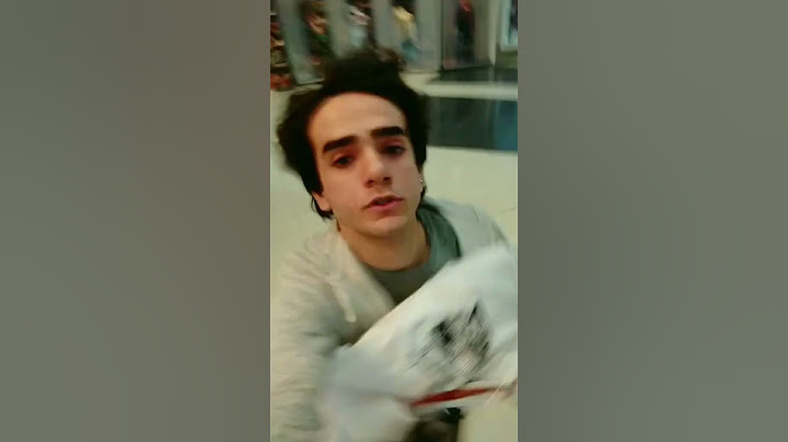 SALIENDO DE UNA TIENDA SIN PAGAR🥷🏻🏃‍♂️