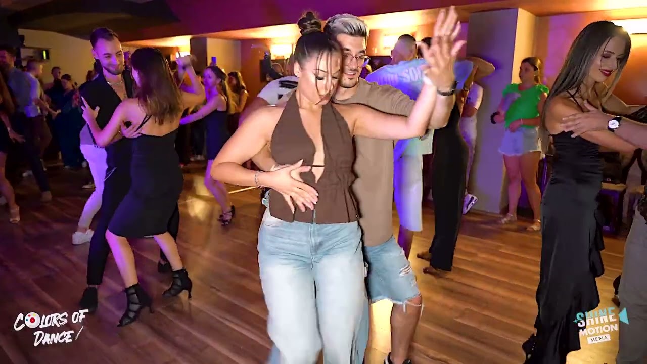 Velizar Todorov & Jacklin Gutsuzyan - Bachata Social Dance | Colors Of Dance Latin Festival 2025