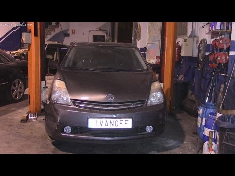 Ремонт автомобиля Toyota Prius 2008, передний правый удар, замена крыла,замена бампера