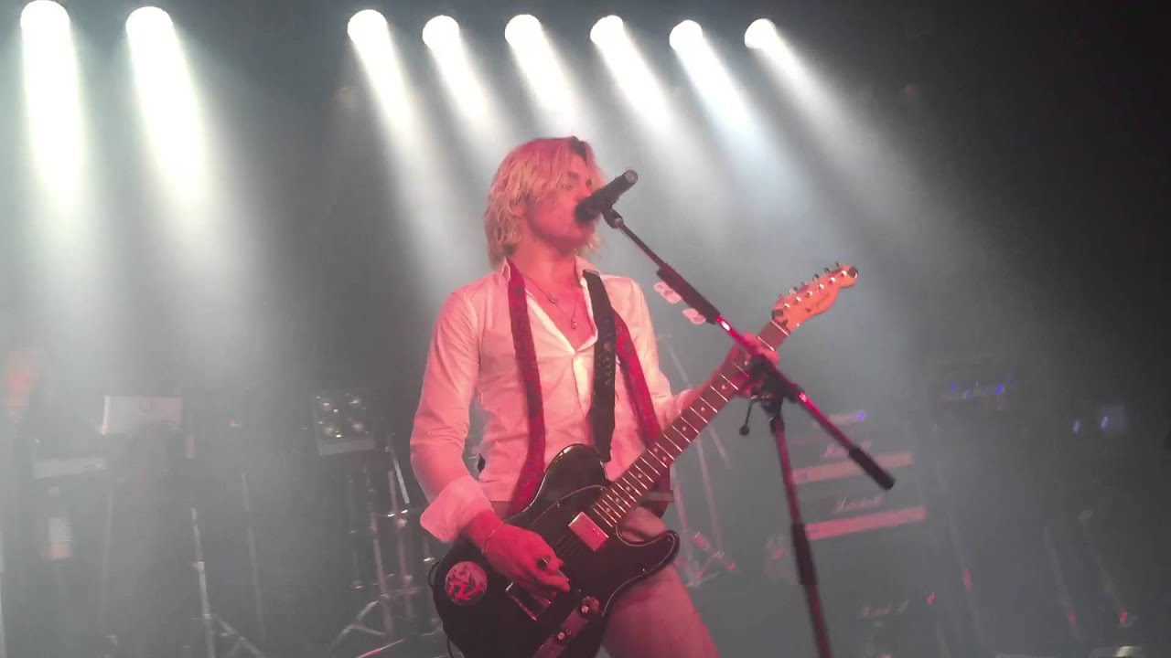 R5 live in japan I know you got away - YouTube
