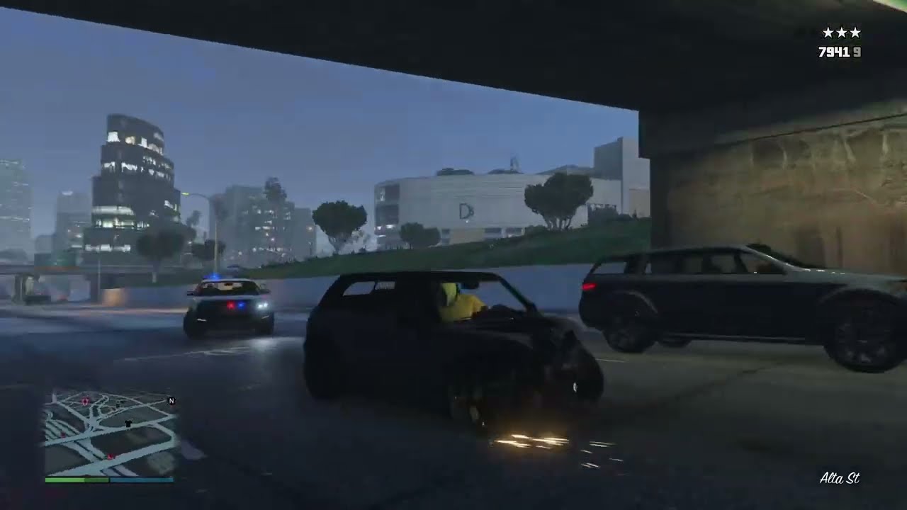Grand Theft Auto V stolen silver Mini Cooper chase with shootings ending in tunnel with popped tires