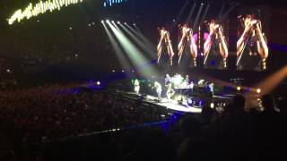 Red Hot Chili Peppers - Dark necessities - ACCORHOTELS ARENA (BERCY) 16 Octobre 2016 HD 1080p