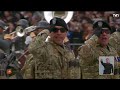 “Los Viejos Estandartes”: Efectivos del Ejército entonan su himno en la Parada Militar 2026