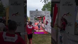 NO LO DEJARON PASAR POR SER HOMBRE!! 😯