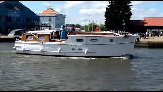 Navigating through Potter Heigham bridge
