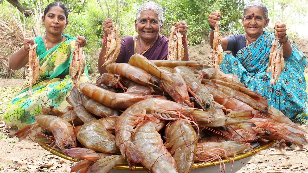 Prawns Curry Recipe In Telugu రొయ్యల కూర తయారీ Andhra Royyala Kura | Myna Street Food