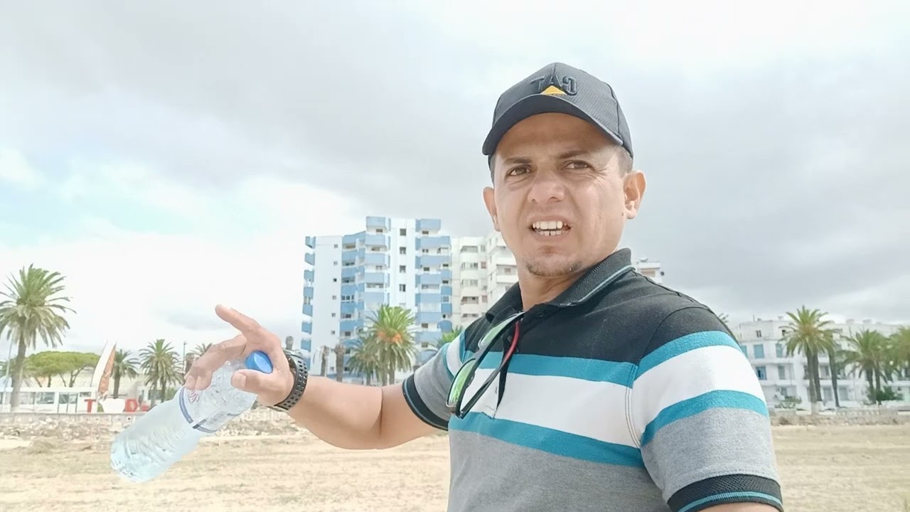 تونس الخضراء مدينة بنزرت الطريق من تونس إلى بنزرت استخدمنة الميني باص باارخص الاسعار