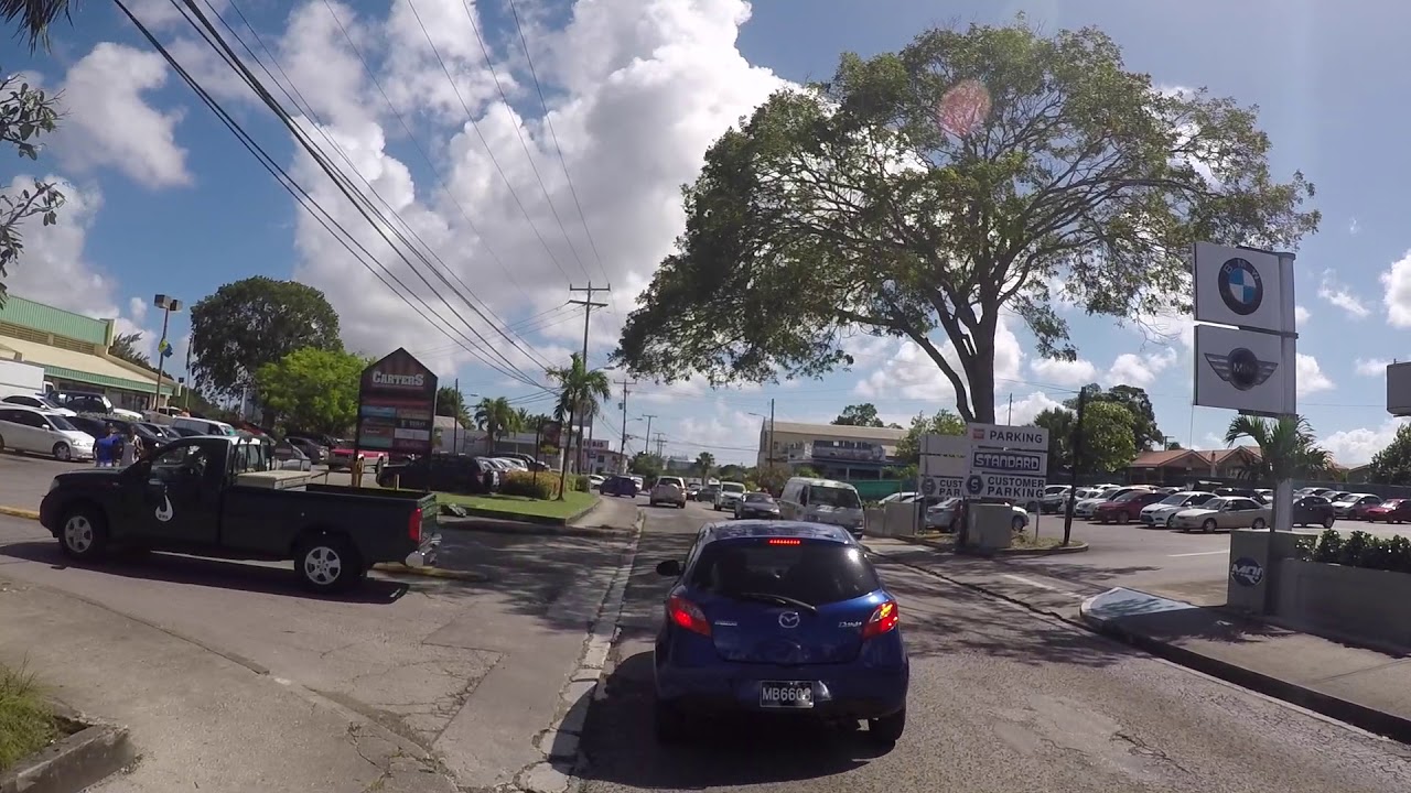 Barbados Road to airport, Gopro / La Barbade Route Bridgetown centre