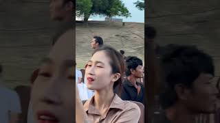 Dancer Đẹp Trai Wonbi Minh Quân Catwalk Giữa Nắng Gió Phan Rang