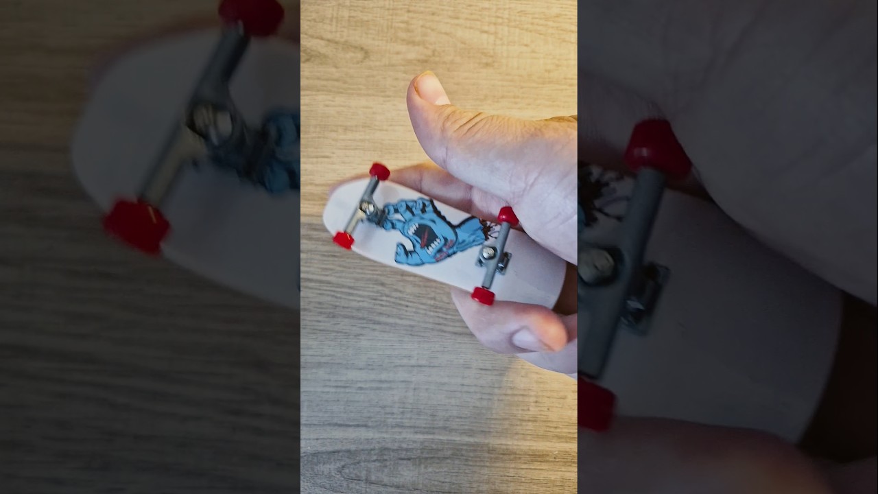 tech deck "Santa cruz" mini skateboard. 