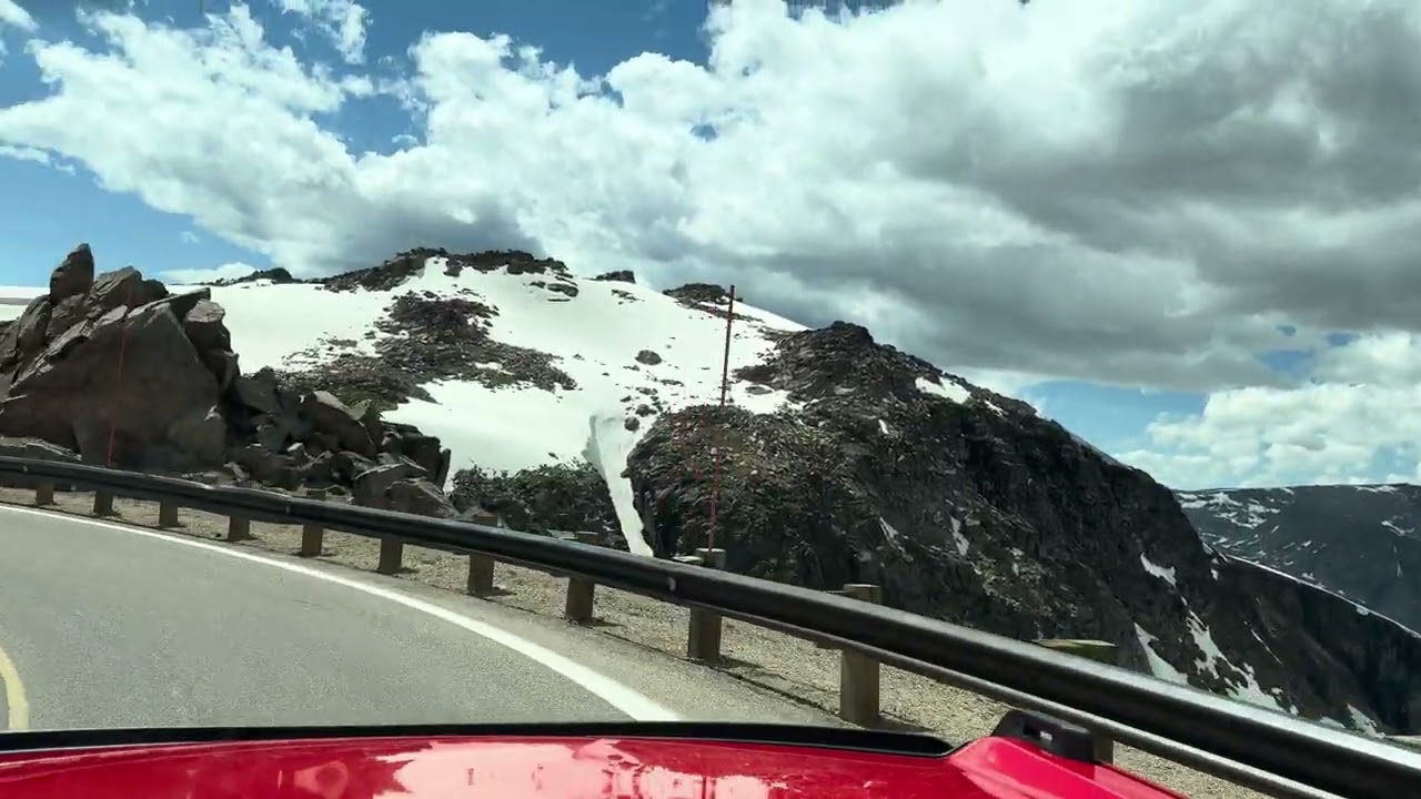 Bear Tooth Highway - Descent from Wyoming side 01 - To Cooke City, Montana