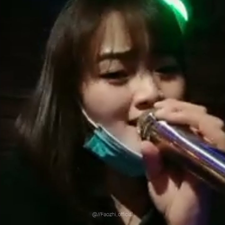 VIRAL ||Pemandu Karoke Yang Viral Ditiktok Suaranya Merdu Banget_