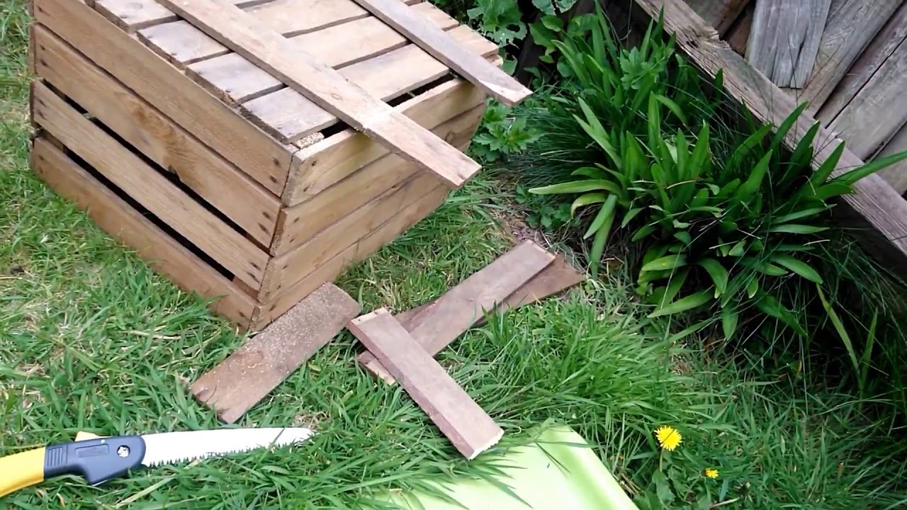 Turning 2 apple crates into a composter (compost bin)