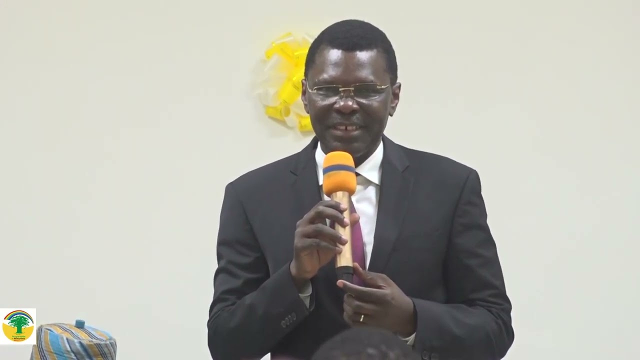 PRÉSENTATION VOEUX DU PERSONNEL UP LE RENOUVEAU AU PRÉSIDENT JOSEPH FIFAMIN DJOGBENOU