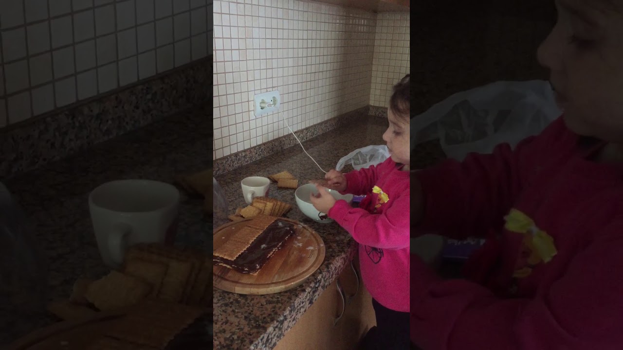 Lina pasta yapıyor YouTube
