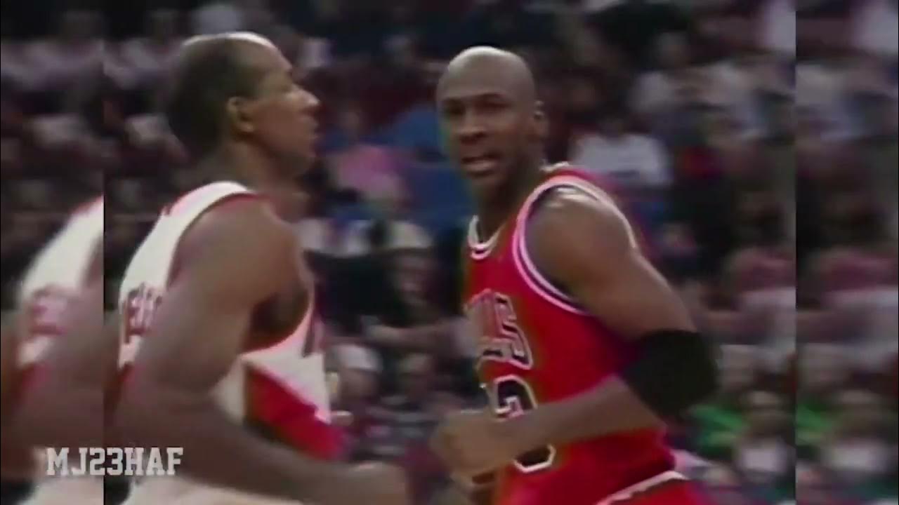 Magic Johnson revealed who Michael Jordan was shrugging at in 1992 