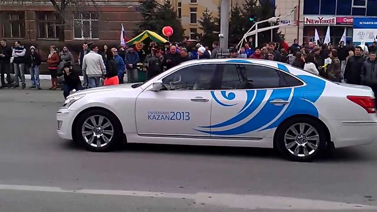 универсиада 2013 эстафета огня Красноярск(передача огня у СибГТУ) - YouTube