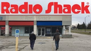 Abandoned RADIO SHACK - River Street Square Elyria Ohio