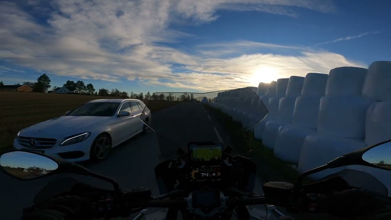 2022 BMW R 1250 GS Adventure - Driving around - 05