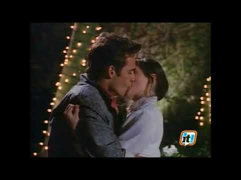Il primo bacio dì Dylan e Brenda - Beverly Hills 90210