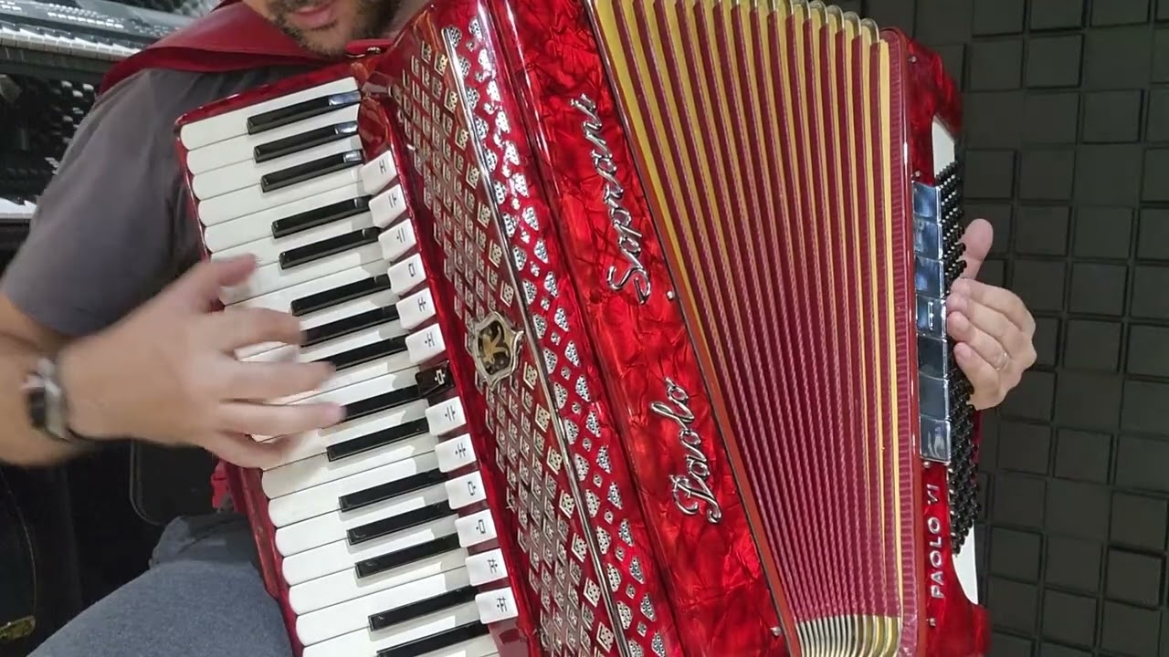 VENDIDA - Acordeon PAOLO SOPRANI - Paolo VI - Cassoto nos baixos - VENDIDA