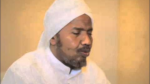 من سورة الحاقة .. القارئ الشيخ / عبدالرشيد صوفي