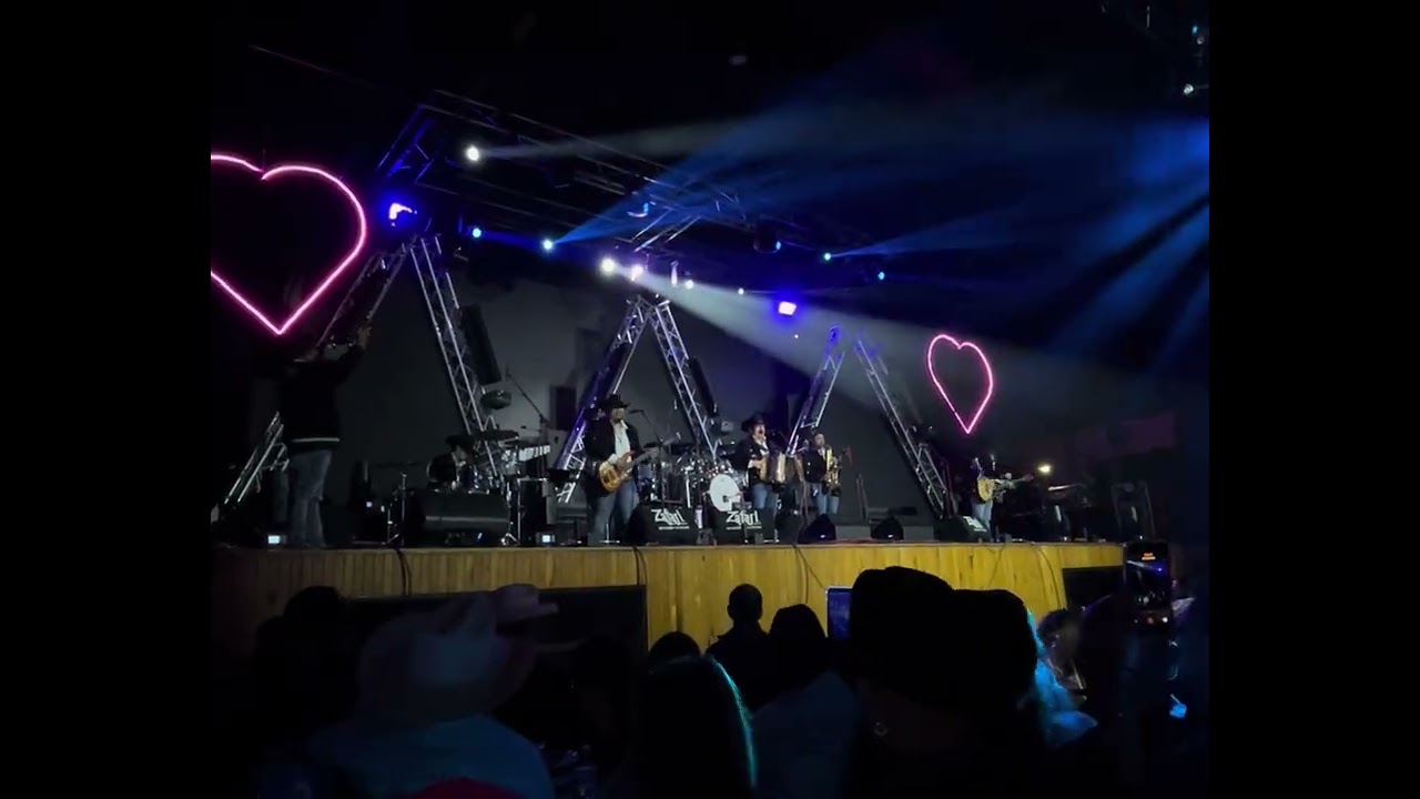 Corazón Chiquito - Adolfo Urías 