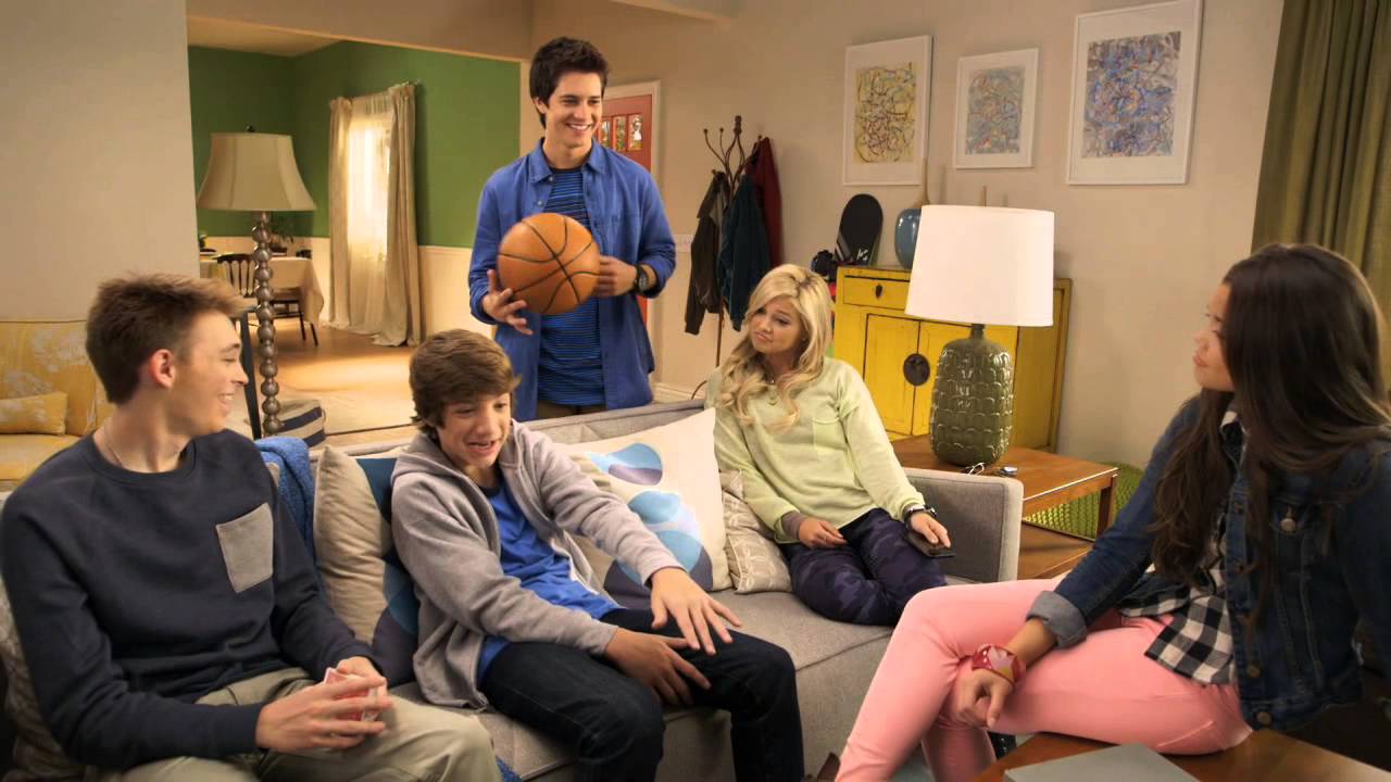 Turkey Ball - Pranksgiving - Disney XD