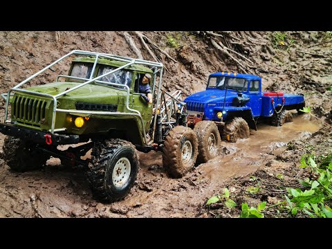 One is STUCK, the other is BROKEN. The tractor won't help. Urals 6x6 and 4x4 off-road! RC OFFRoad