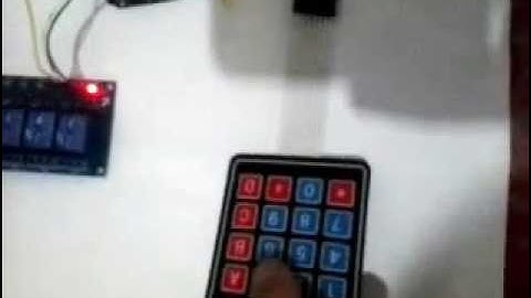 Projeto 27 - Acionando um rele via teclado matricial 4X4