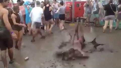 Das Verrückteste Drogen Festival (must see )