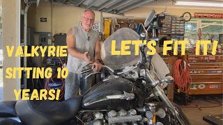 2000 Honda Valkyrie sitting 10 YEARS! Let's fix it! Part 1