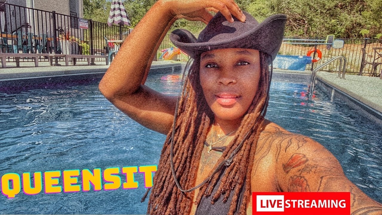 LIVE) 🔴 I JUMPED IN THE WATER Swimming Pool Chat w/ QueenSit