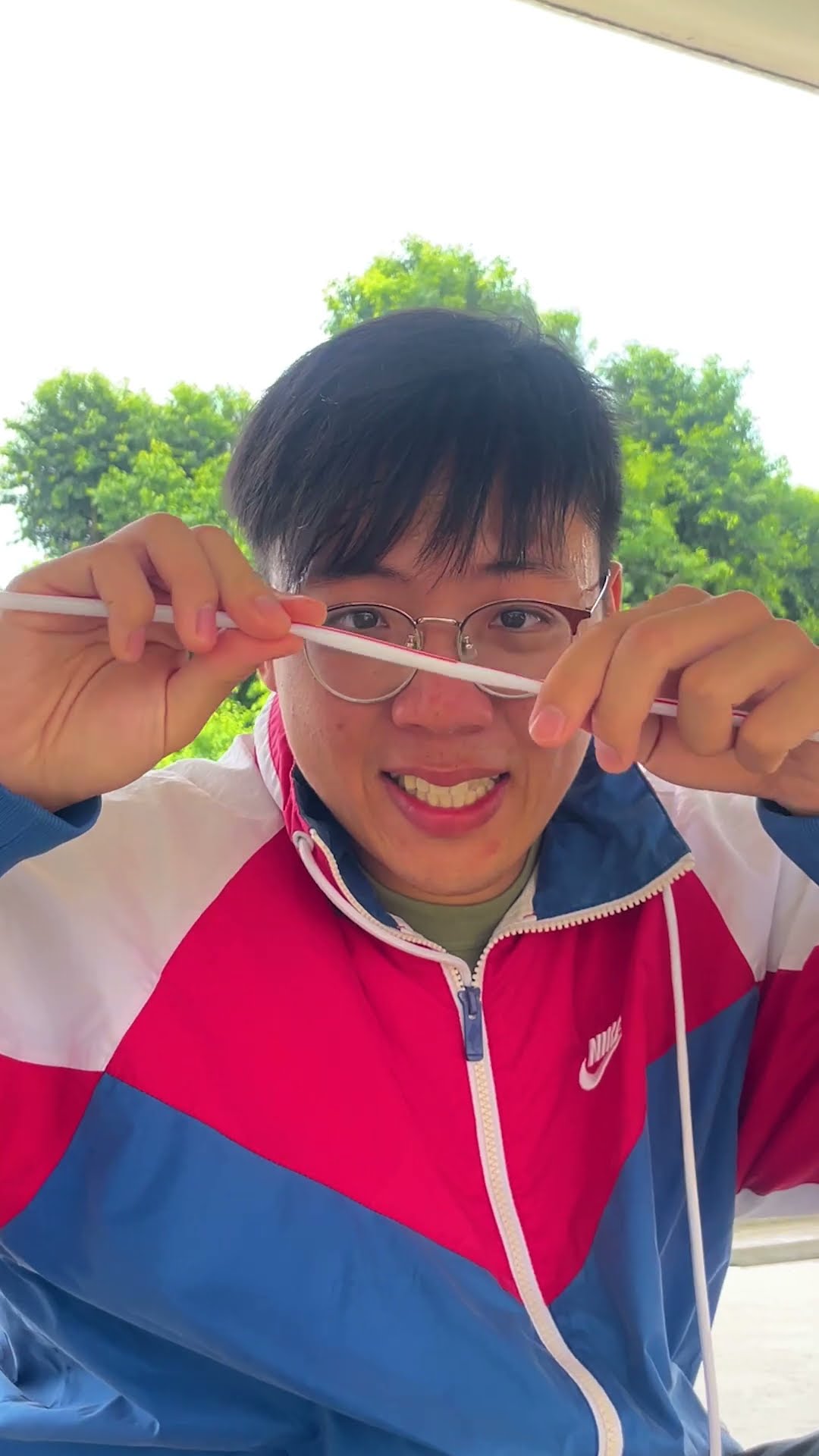 Stealing ORANGE JUICE Be Like... #shorts #mingweirocks
