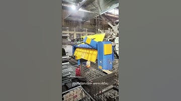 We produce a 500KG load three-axis vertical positioner, which is equipped with an OTC welding robot.