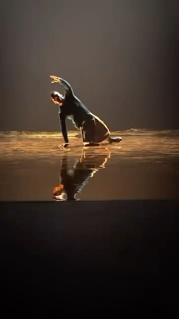 Flow Breakdancing Art 🖼️ #extremekitchen #flow #breakdance #flip #dance #art - YouTube