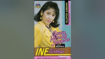 Gaun merah jambu cipt Muchtar b (1994) Ine Sinthya