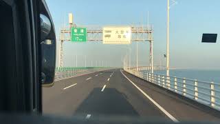 In this video we will see a shuttle service running through the hong
kong - zhuhai macau bridge. as of recording video, bus is managed ...