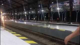 Download lagu KA Serayu merayap pelan masuk Stasiun Purwokerto