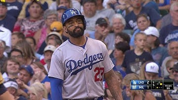 LAD@MIL: Kemp bloops single to left to plate Adrian