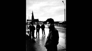 Video thumbnail of "Lloyd Cole & The Commotions... Brand New Friend"