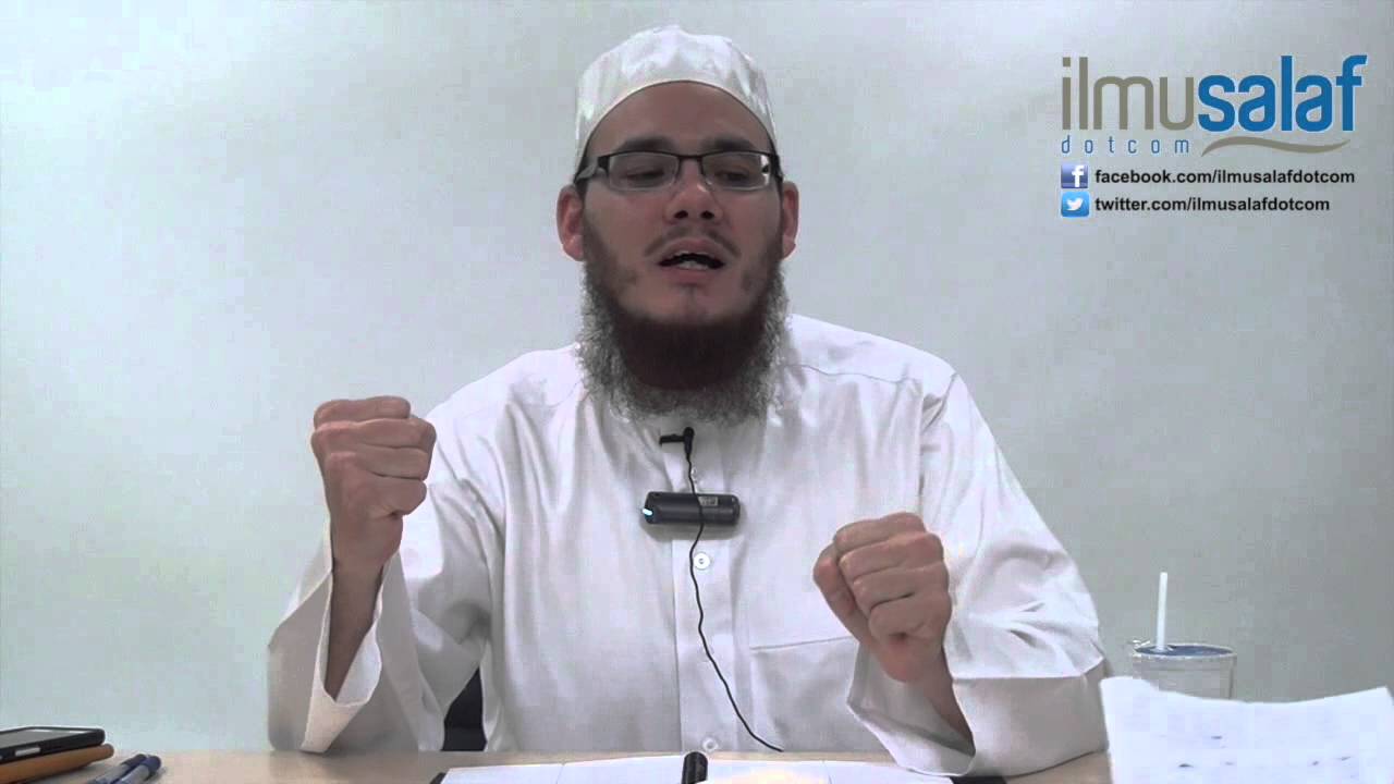 Ustaz Idris Sulaiman Genggam Tangan Ketika Bangun Dari Sujud Youtube