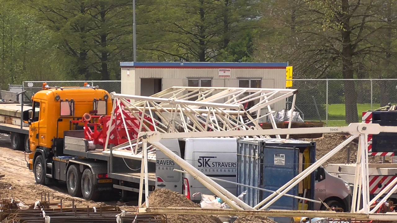 Oostflank Wijchen dl 40 / opbouw torenkraan STK Stravers 4/4